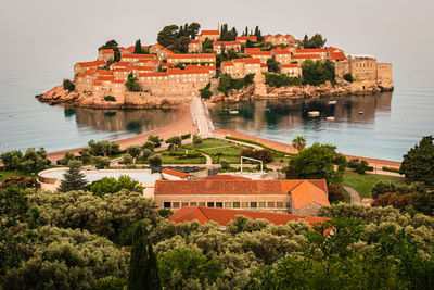 Sveti stefan a budua nel montenegro - sveti stefan in budva in montenegro