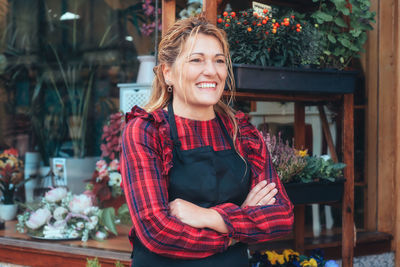 Portrait of a smiling young woman