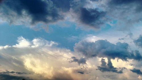 Low angle view of cloudy sky