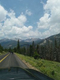 Beautiful drive throu estes park, colorado 