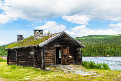 Old sami village located in northern sweden called fatmomakke and located along the wilderness road