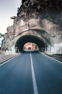 Surface level of road in tunnel