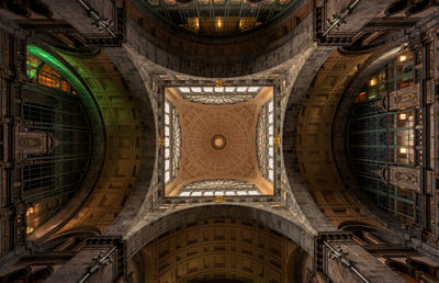 Ceiling of the antwerp central station