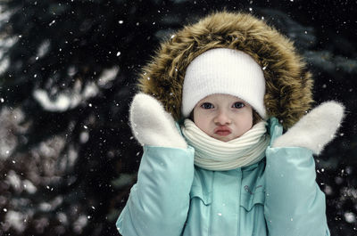 Girl on the open air in the winter.