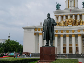 Lenin monument and main pavilion at all-russian exhibition center, moscow, russia