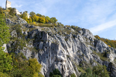 Idyllic view at randeck castle in markt essing in bavaria, germany in autunm