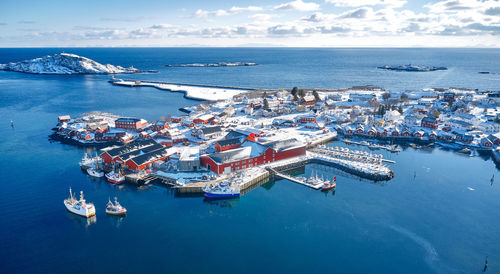 Charming typical fishing village in reine, lofoten islands, norway. aerial view. panoramic image. 