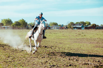 Riding horse fast