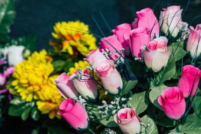 Close-up of pink rose bouquet