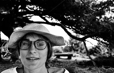 Portrait of woman with eyeglasses