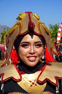 Close-up portrait of young woman