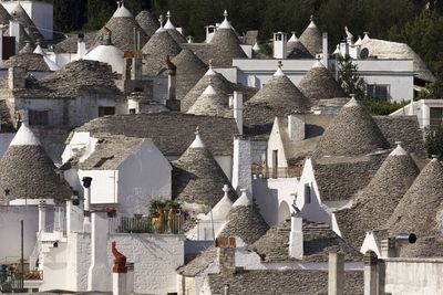  traditional roofs in the town of alberobello