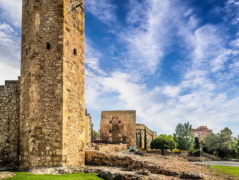 Old ruins against cloudy sky