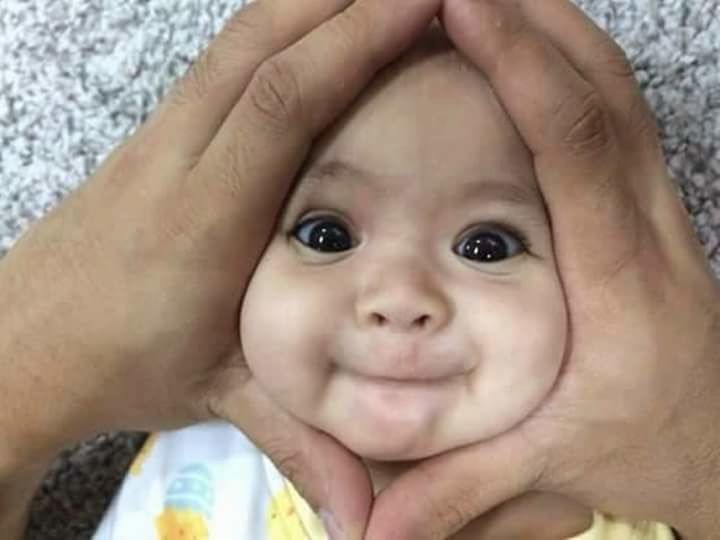 CLOSE-UP PORTRAIT OF CUTE BABY