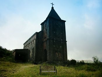 Abandoned temple against sky