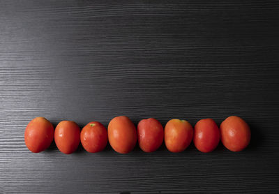 Directly above shot of oranges on table