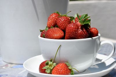 Close-up of strawberries in bowl on table