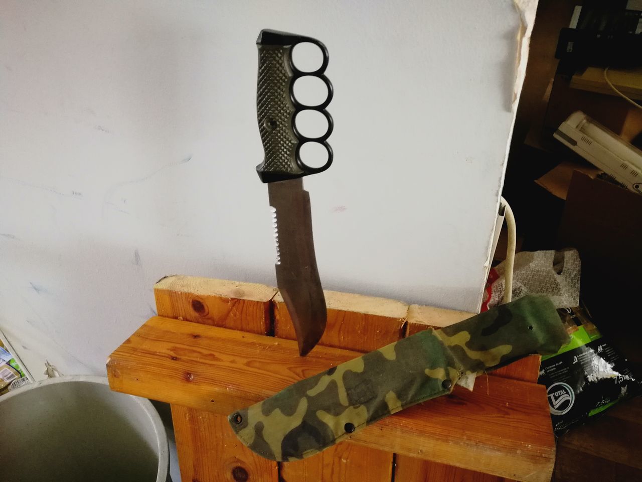 Army knife