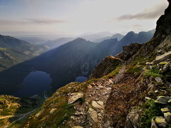 Mountain trail in the morning. mountain landscape with the rising sun.