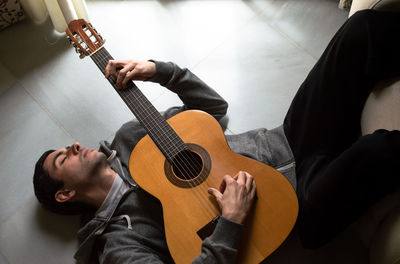 Man playing guitar