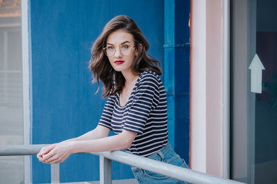 Portrait of smiling young woman