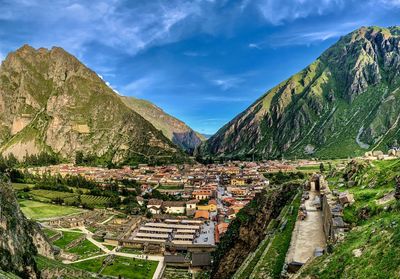 Landscape photo at ollantaytambo ruins in sacred valley of cusco, peru