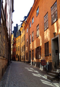 Narrow alley in city