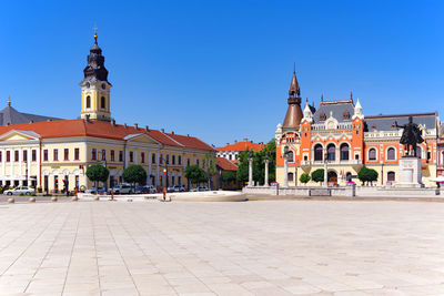 Buildings in city