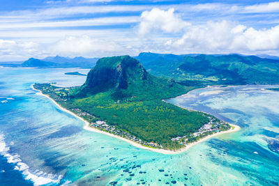 Aerial view of mauritius island panorama and famous le morne brabant mountain, beautiful blue lagoon 