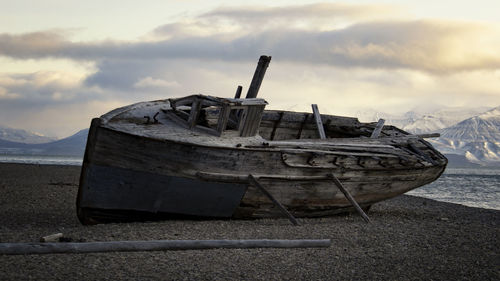 Shipwreck on svalbard