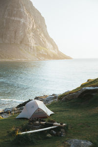 Camping at kvalvika beach on lofoten islands in northern norway 