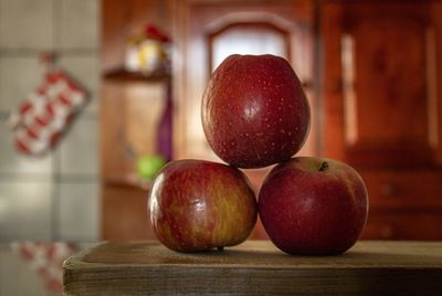 Close-up of apples on table