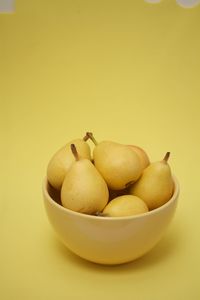 Close-up of fruits in bowl