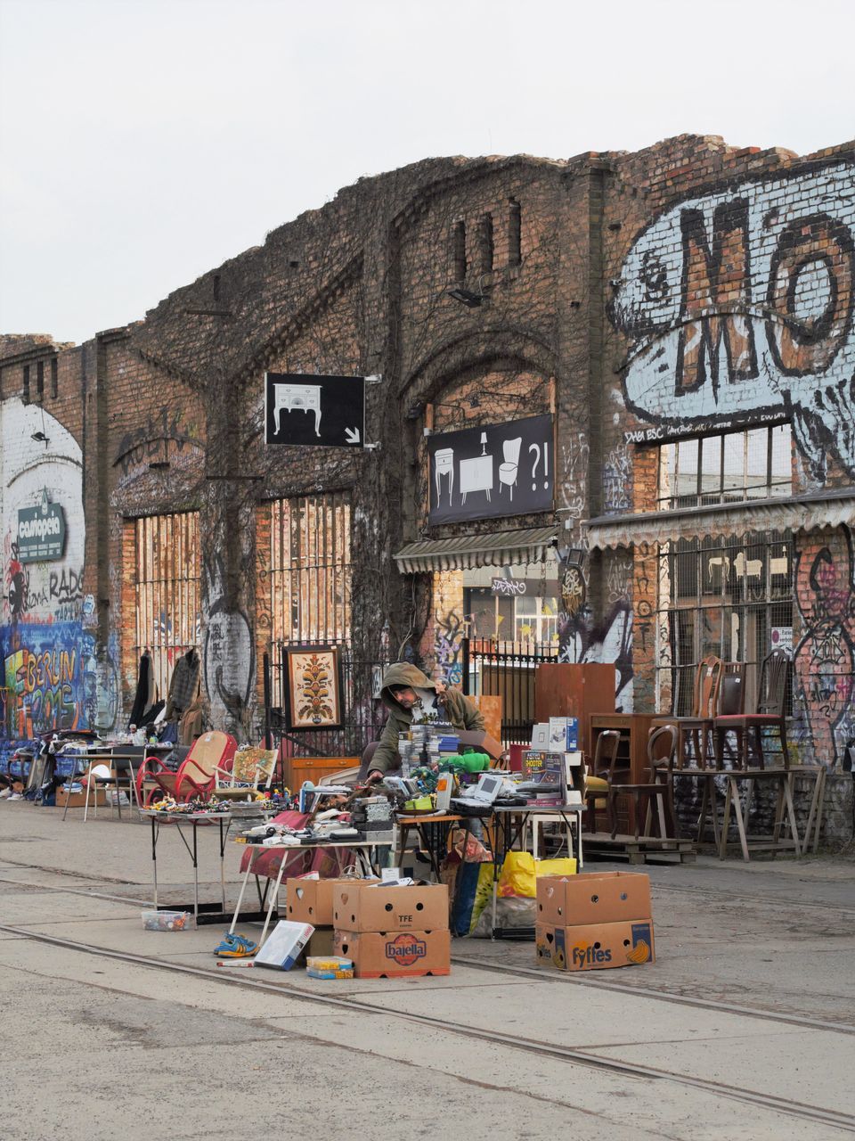 architecture, building exterior, built structure, graffiti, art and craft, art, wall - building feature, creativity, day, old, building, outdoors, street, clear sky, house, no people, residential structure, text, abandoned, residential building