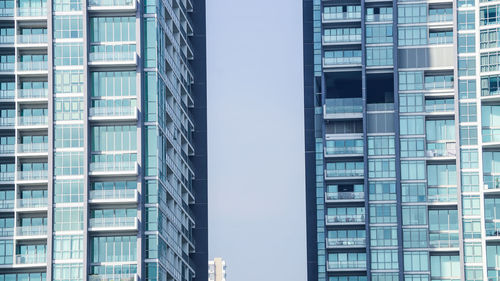 Sky spacw between two modern high rise building