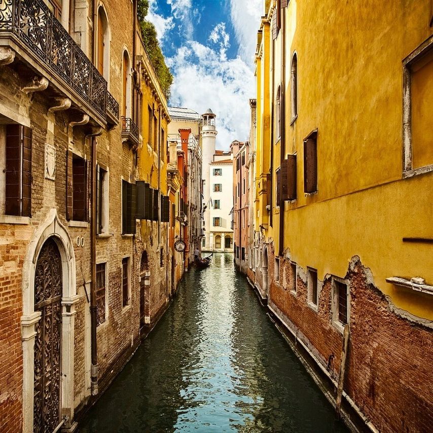 architecture, building exterior, built structure, water, canal, waterfront, residential structure, building, residential building, diminishing perspective, sky, city, reflection, house, window, narrow, outdoors, day, no people, old town