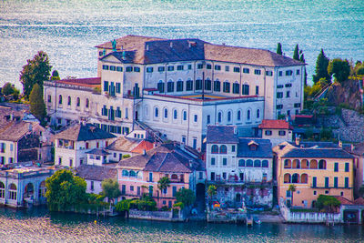 Scenic view of isola san giulio inside orta's lake, piemonte, italy.