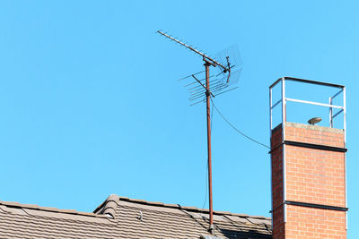 Old tv antenna on the roof