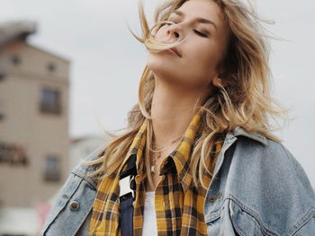 Portrait of beautiful woman outdoors
