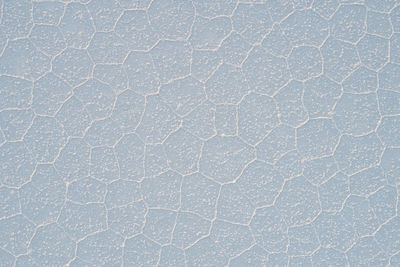 Irregular poligonal estructures from aerial view in uyuni salar