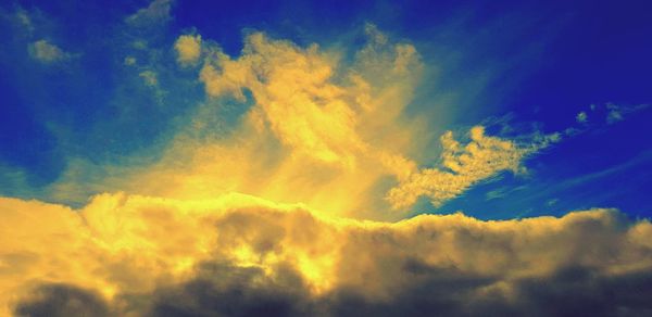 Low angle view of clouds in sky