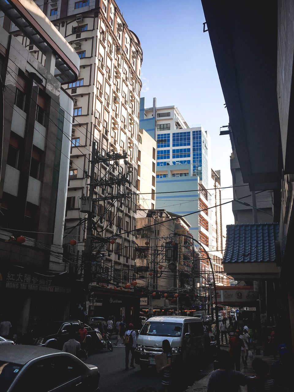 TRAFFIC ON CITY STREET AND BUILDINGS