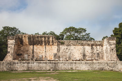 Old ruin against cloudy sky