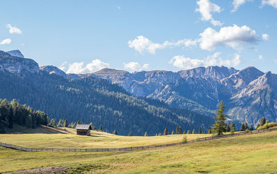 Prato piazza sud tirol