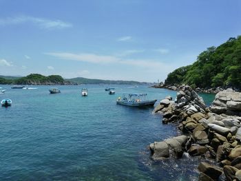 Scenic view of sea huatulco oaxaca