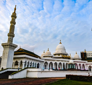 View of historic building against cloudy sky