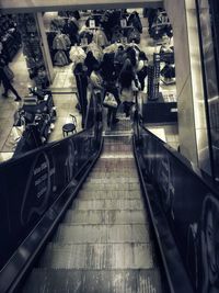 escalator