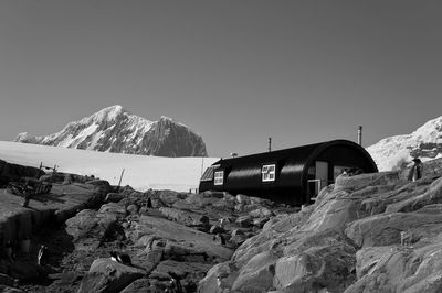 Antarctic research station