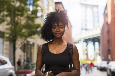 Usa, new york city, brooklyn, portrait of smiling woman