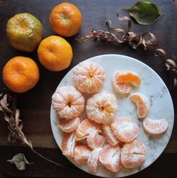 Directly above shot of oranges on table